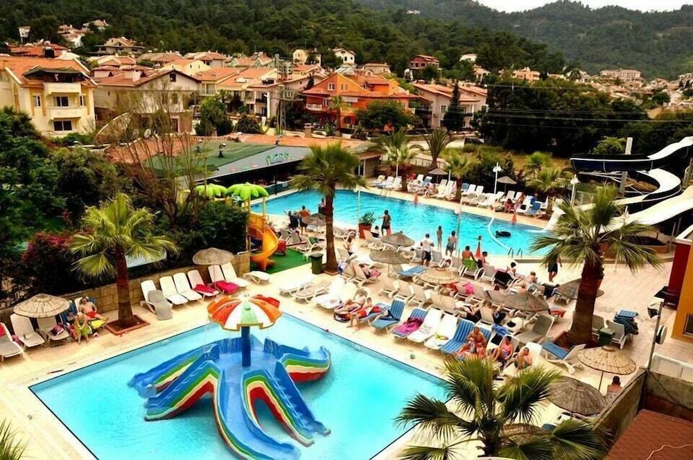 Club Alpina Hotel Marmaris Exterior photo