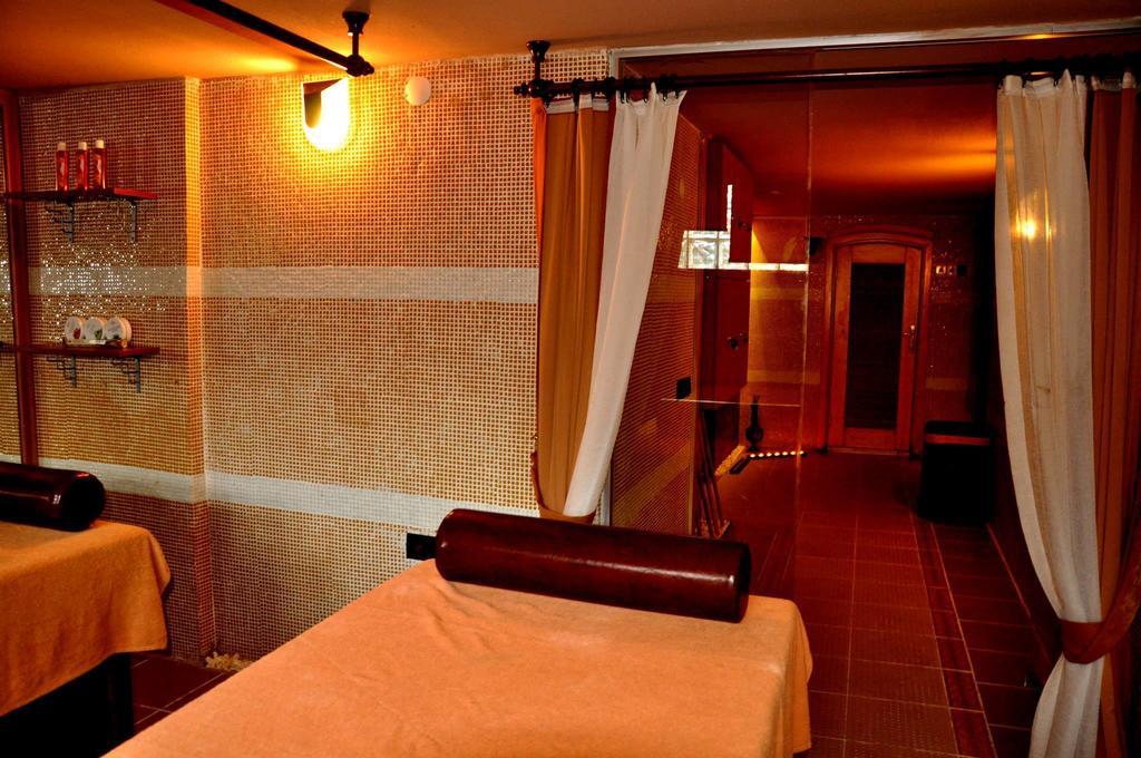 Club Alpina Hotel Marmaris Exterior photo