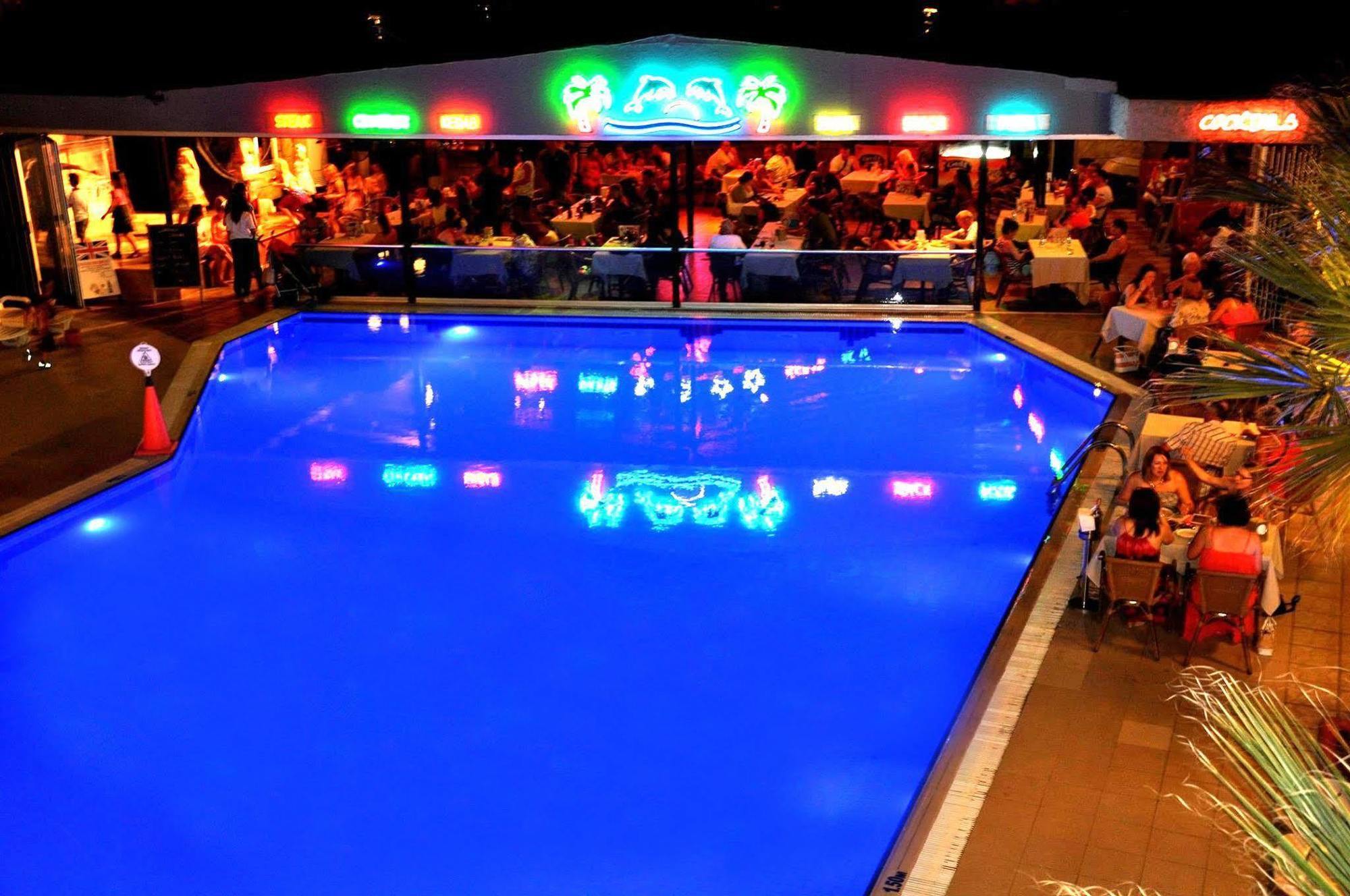 Club Alpina Hotel Marmaris Exterior photo